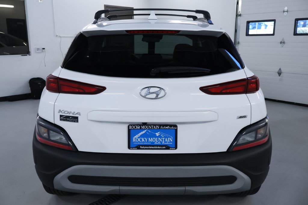 Used 2023 Hyundai Kona SEL w/ Convenience Package AWD/4WD image 7