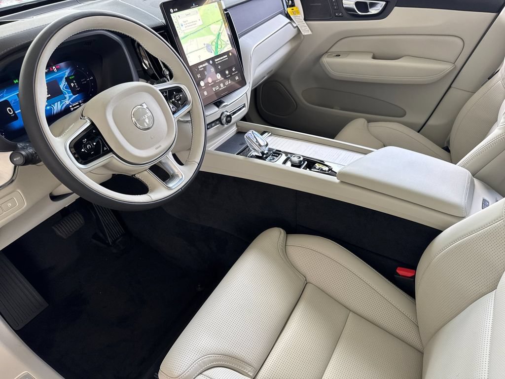 New 2026 Volvo XC60 T8 Ultra w/ Protection Package Premier AWD/4WD image 9
