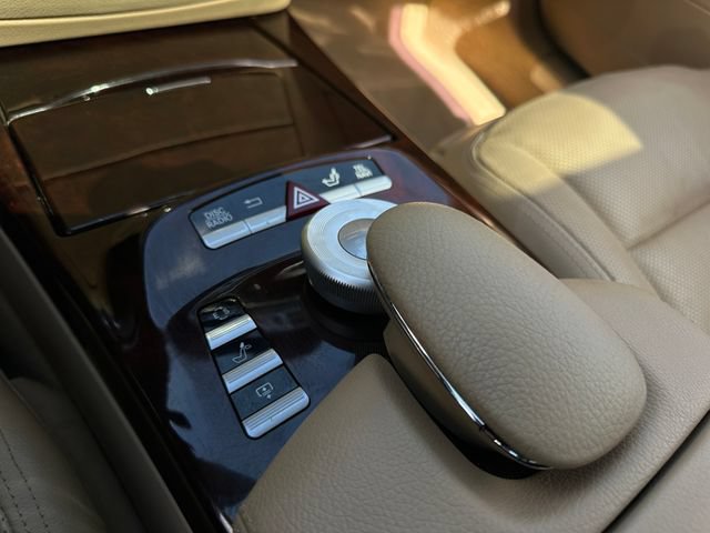 Used 2012 Mercedes-Benz S 400 image 29