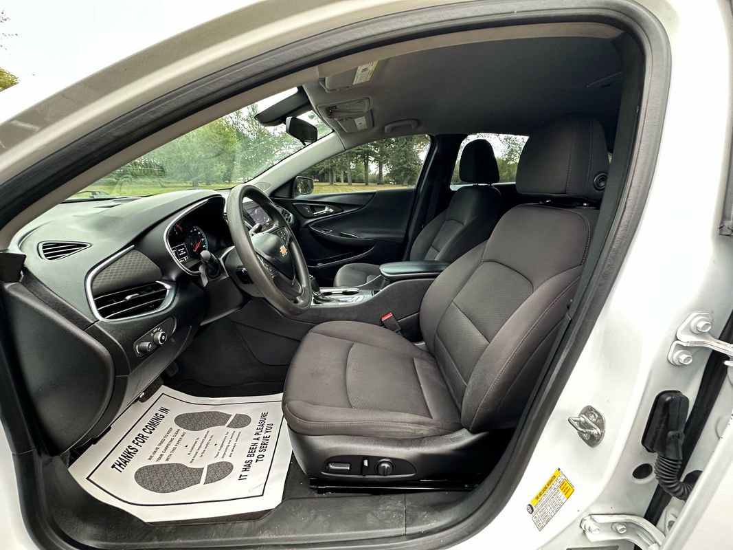 Used 2019 Chevrolet Malibu LT image 11