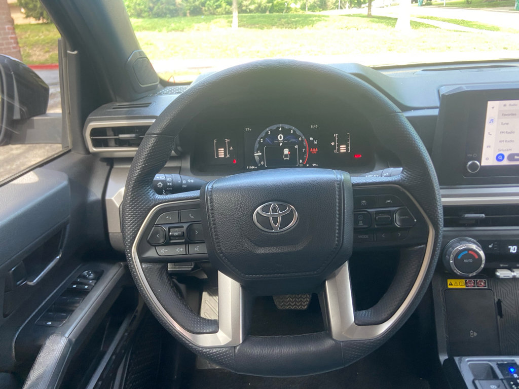 Used 2024 Toyota Tacoma SR5 AWD/4WD image 19