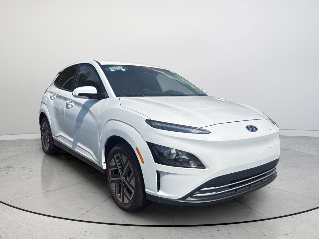 Used 2023 Hyundai Kona SE FWD image 1