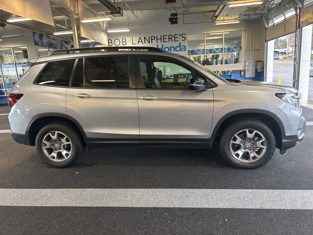 Used 2023 Honda Passport TrailSport image 5