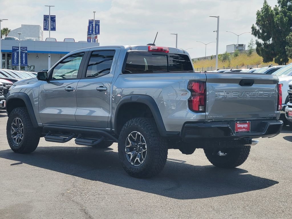 New 2026 Chevrolet Colorado ZR2 w/ Technology Package AWD/4WD video 2