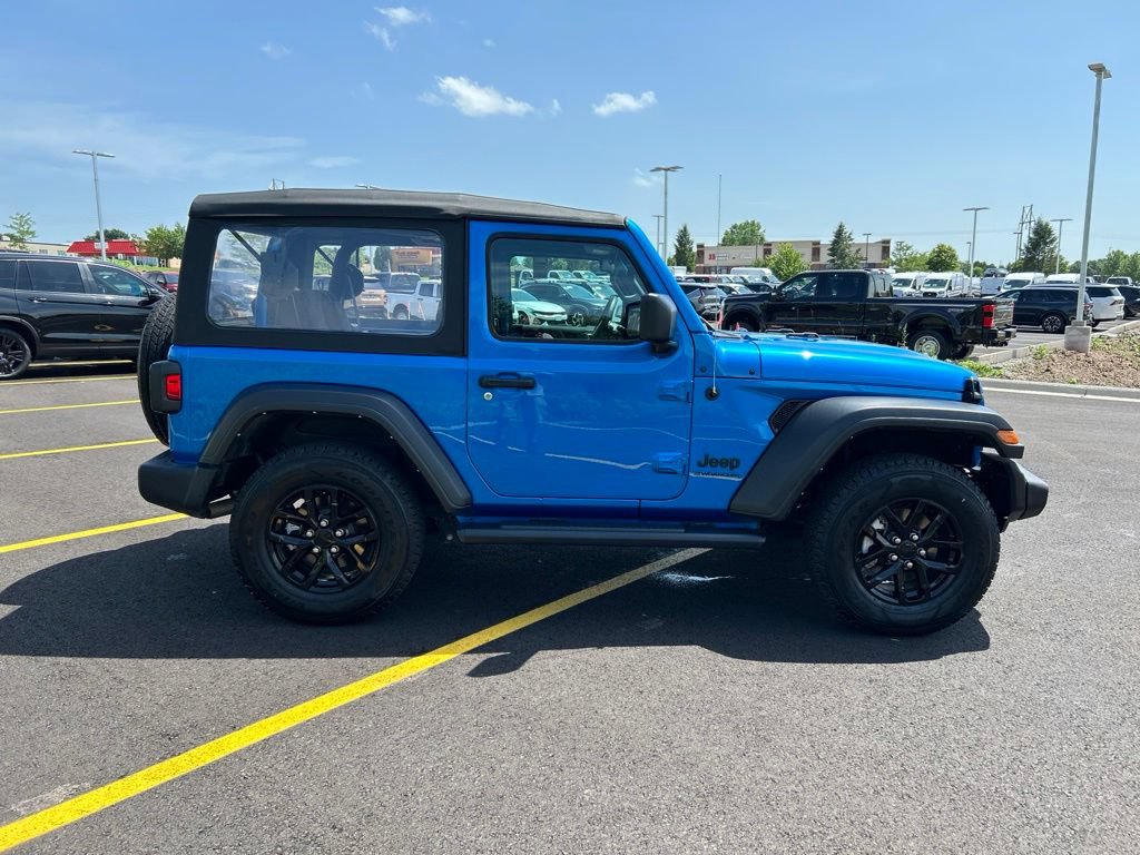 Used 2023 Jeep Wrangler Sport AWD/4WD image 8
