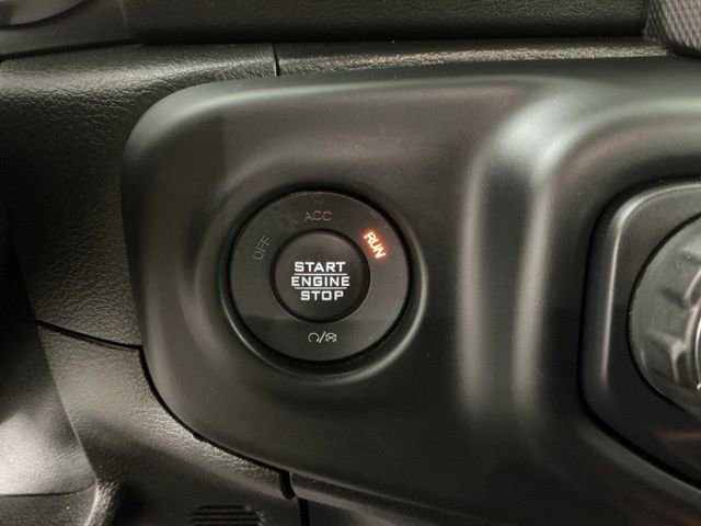 Used 2020 Jeep Gladiator Overland w/ Uconnect 4C Nav & Sound Group image 21