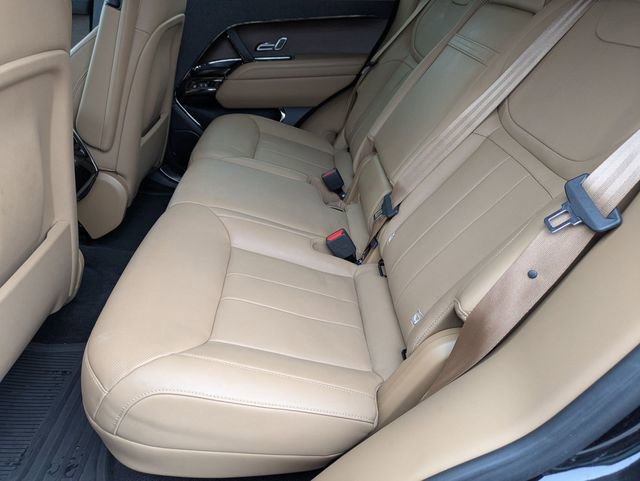Used 2024 Land Rover Range Rover Sport SE image 15