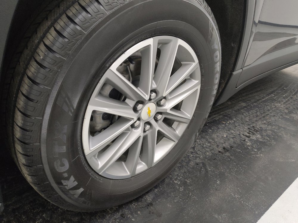 Used 2022 Chevrolet Traverse LT image 31