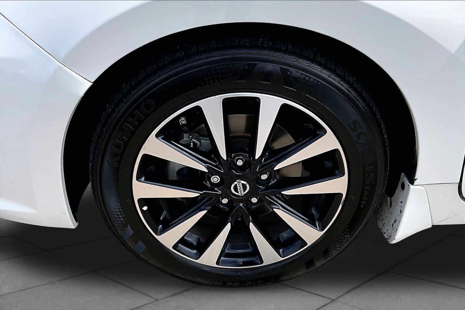 Used 2018 Nissan Altima 2.5 SL w/ 2.5 SL Technology Package FWD image 10