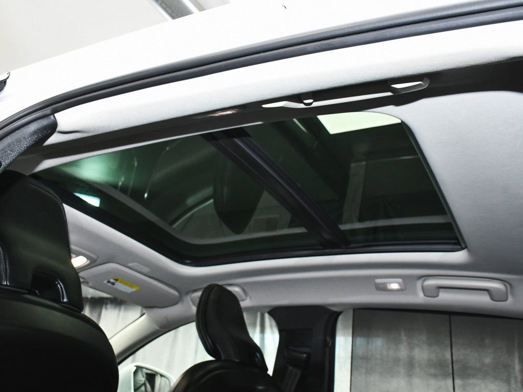 Used 2023 Volvo S90 B6 Ultimate w/ Protection Package image 50