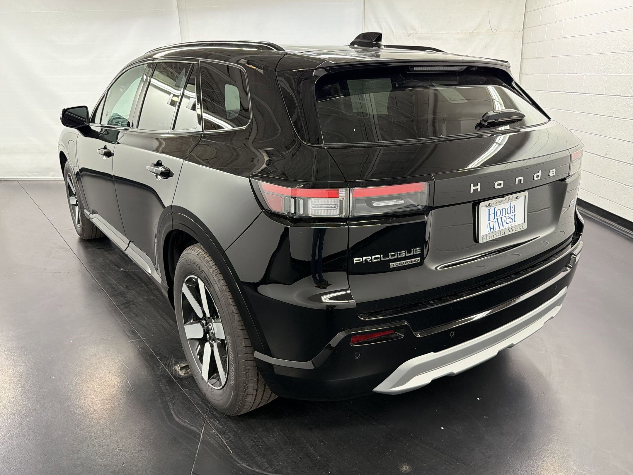 New 2026 Honda Prologue Touring image 3