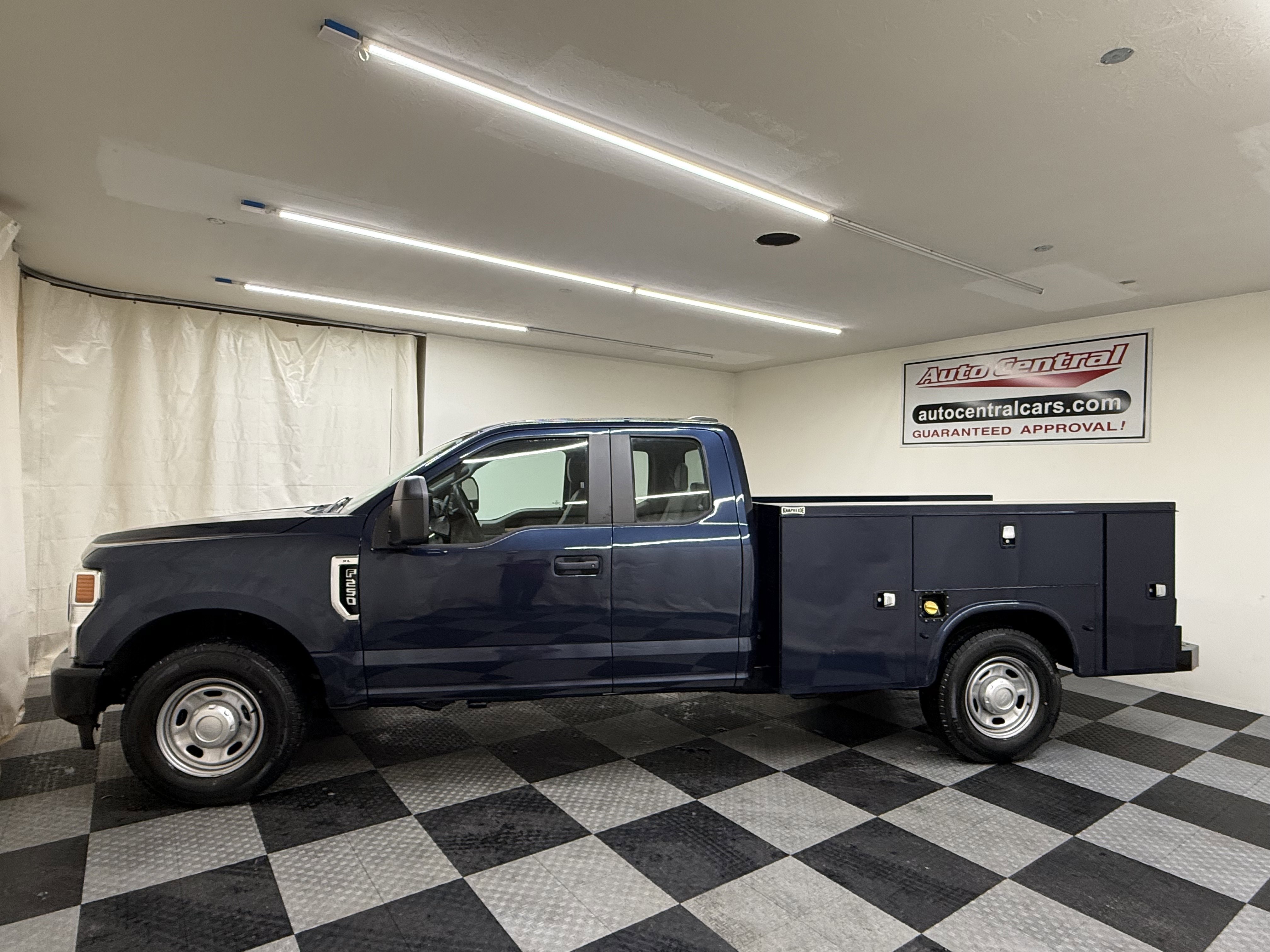 Used 2020 Ford F250 XL image 3