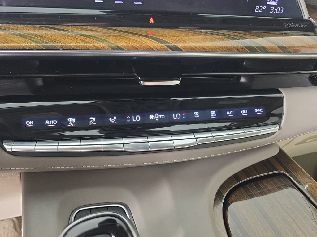 Used 2022 Cadillac Escalade Premium Luxury Platinum AWD/4WD image 20