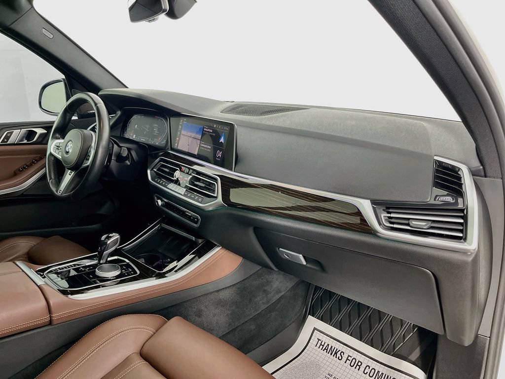 Used 2019 BMW X5 xDrive40i w/ M Sport Package AWD/4WD image 38