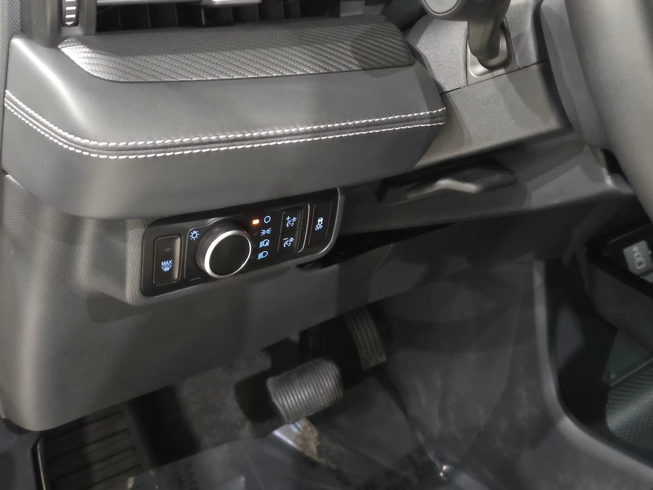 New 2025 Ford Mustang Mach-E Premium AWD/4WD image 18