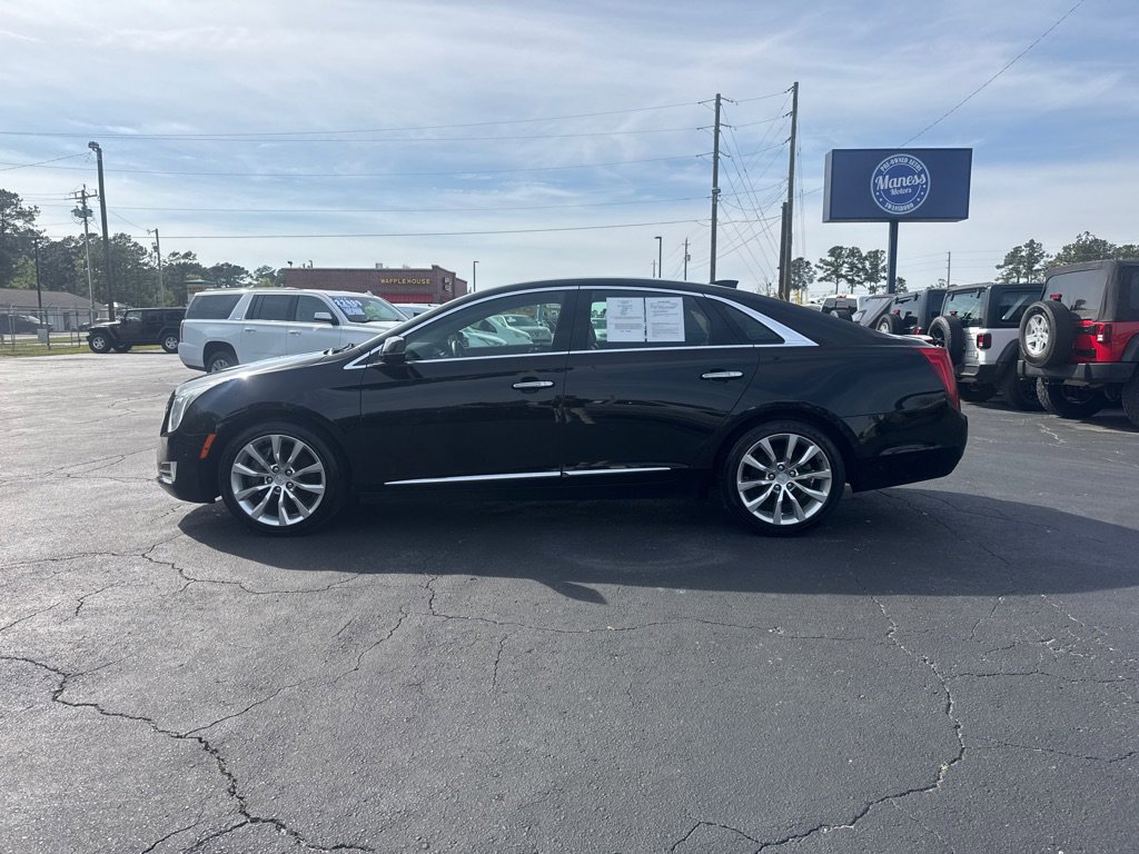 Used 2017 Cadillac XTS Luxury image 2