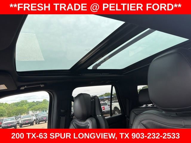 Used 2018 Lincoln Navigator Reserve w/ Technology Package AWD/4WD image 11