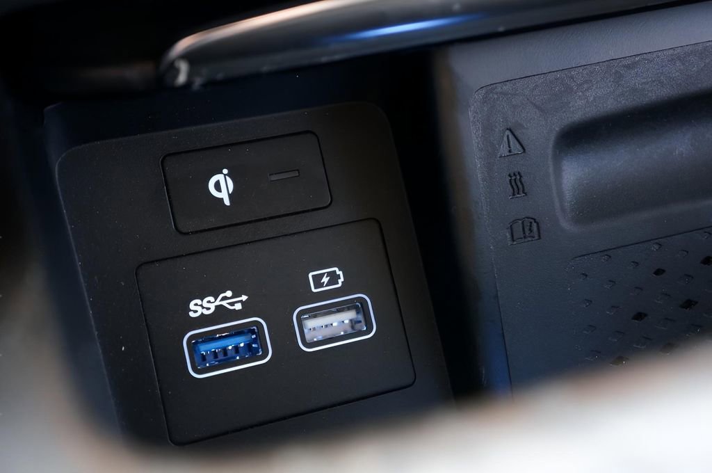 Used 2024 Genesis GV80 3.5T image 33