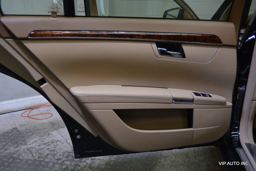 Used 2010 Mercedes-Benz S 550 4MATIC image 9