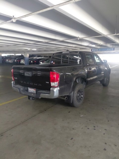 Used 2017 Toyota Tacoma SR5 w/ Tow Package AWD/4WD image 2