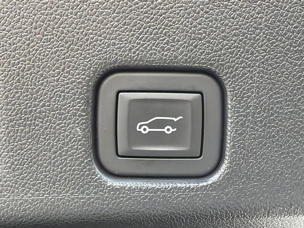 Used 2024 GMC Acadia Elevation w/ Luxury Package image 19