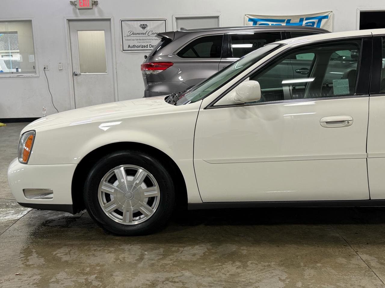 Used 2005 Cadillac De Ville Premium FWD image 40