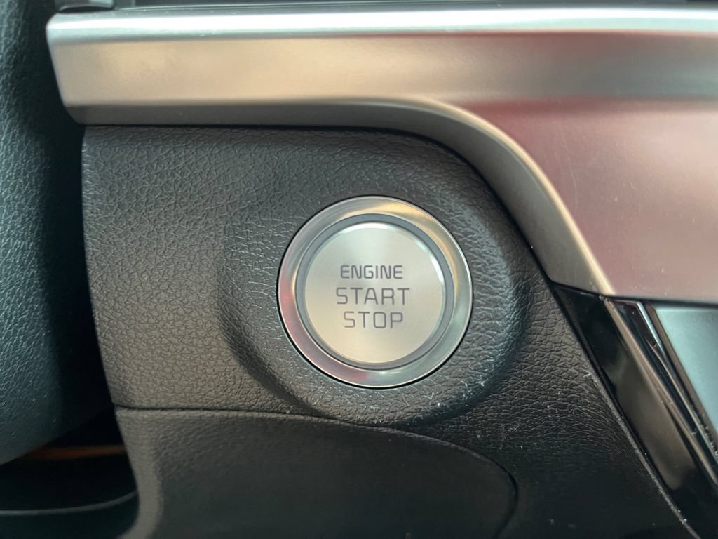 Used 2025 Kia Telluride S FWD image 19
