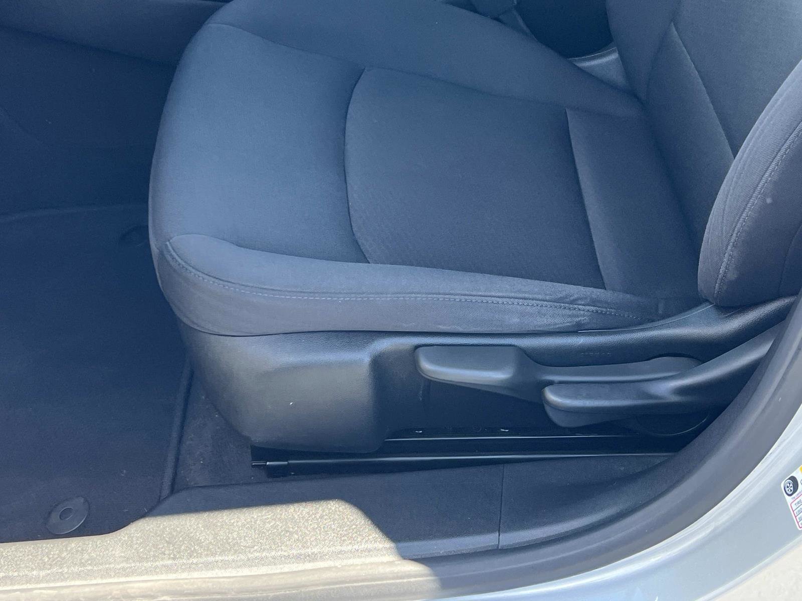 Used 2021 Chevrolet Malibu LS FWD image 17