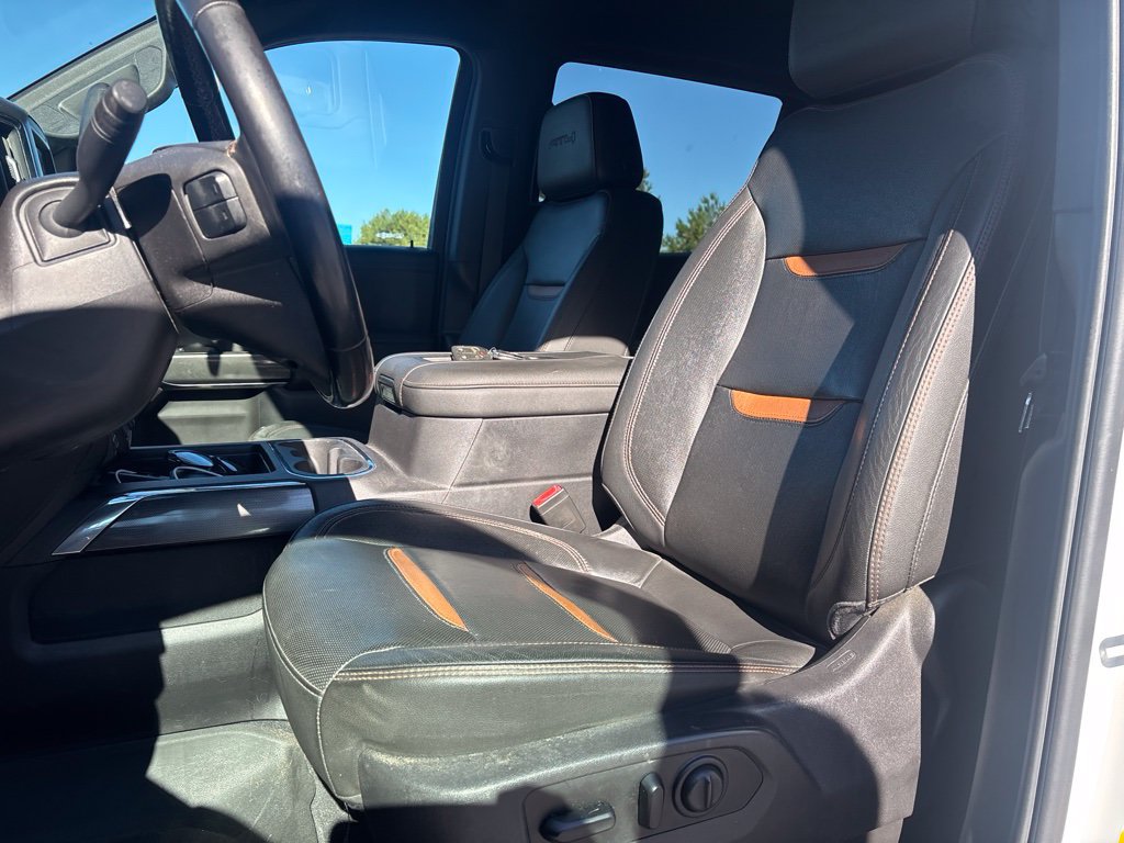 Used 2019 GMC Sierra 1500 AT4 w/ AT4 Premium Package AWD/4WD image 2