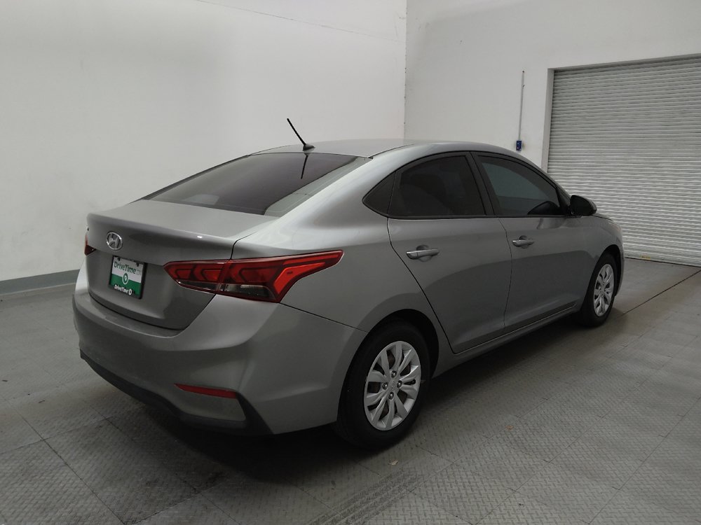 Used 2021 Hyundai Accent SE FWD image 9