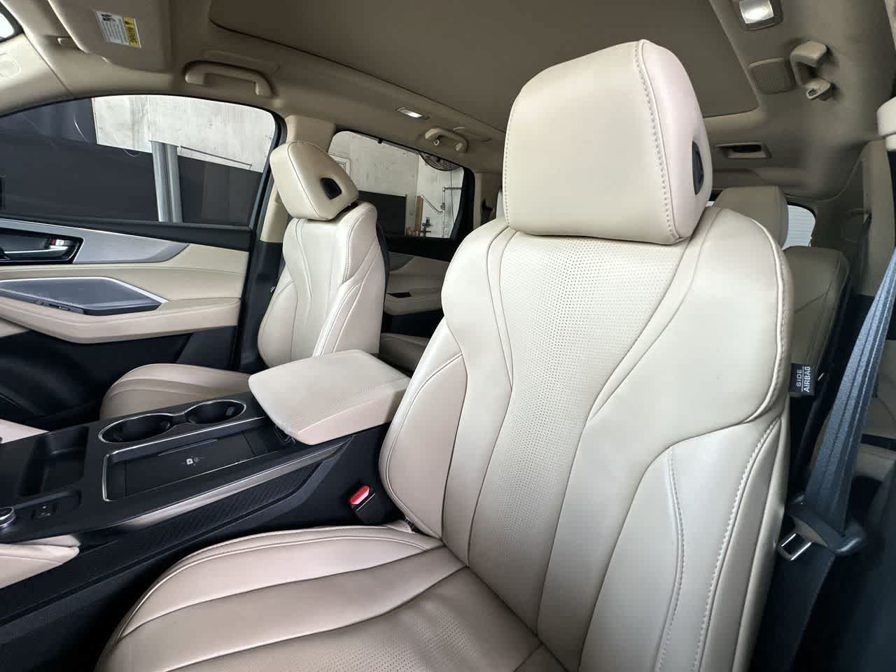 Used 2025 Acura MDX w/ Technology Package FWD image 14