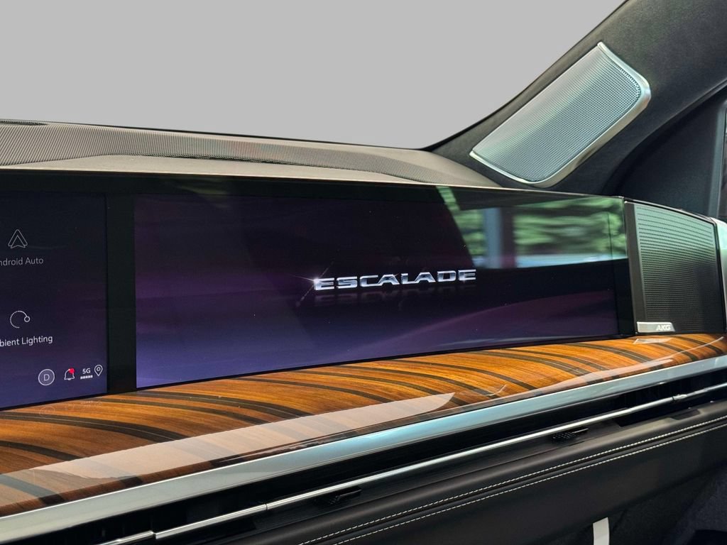Used 2026 Cadillac Escalade ESV Platinum Sport w/ LPO, Floor Liner Package AWD/4WD image 7