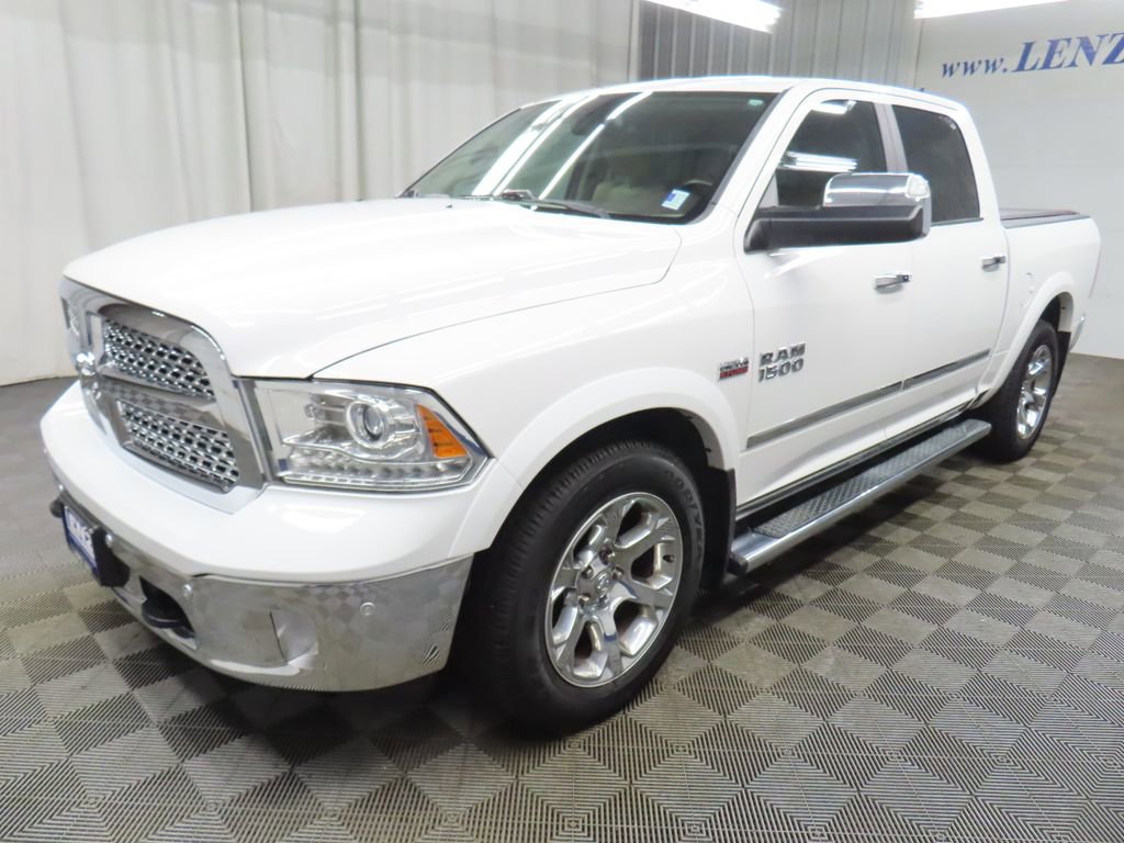 Used 2017 RAM 1500 Laramie w/ Convenience Group AWD/4WD image 7