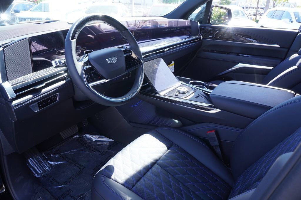 New 2026 Cadillac Escalade IQL Luxury image 16