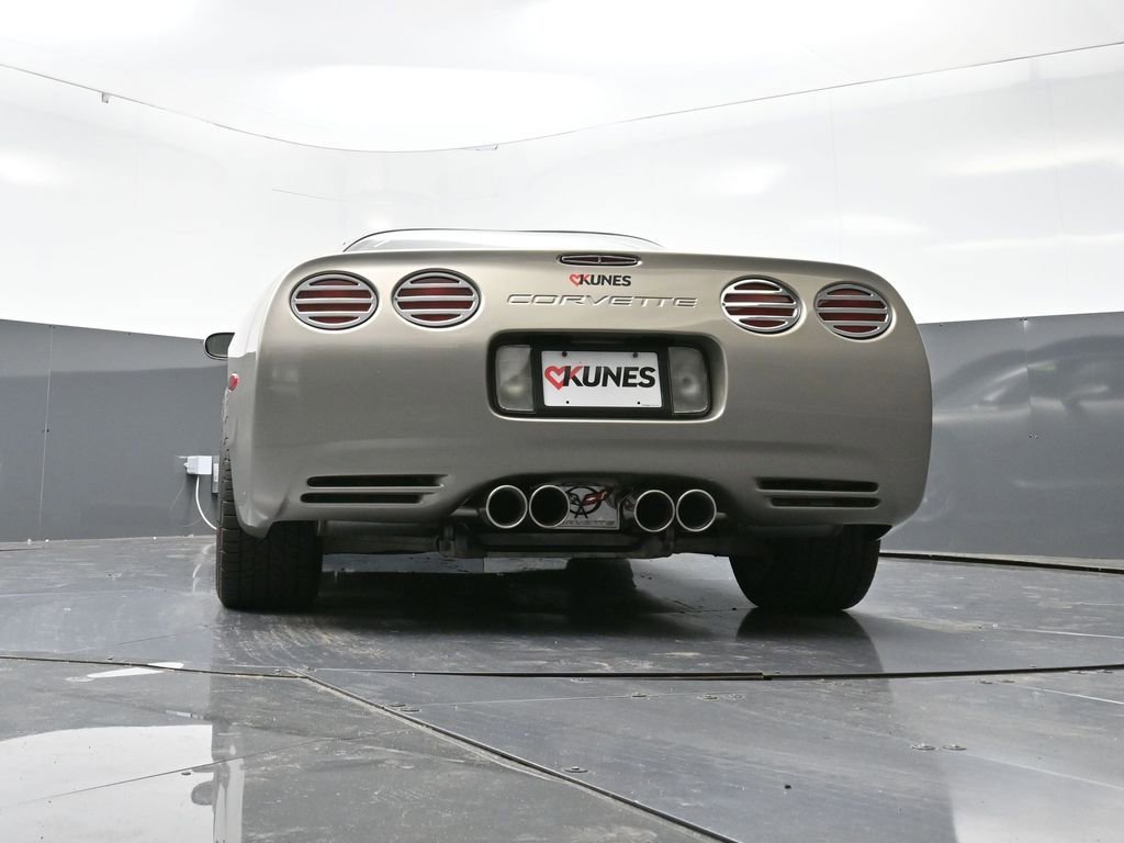 Used 2000 Chevrolet Corvette Coupe w/ Memory Pkg image 35