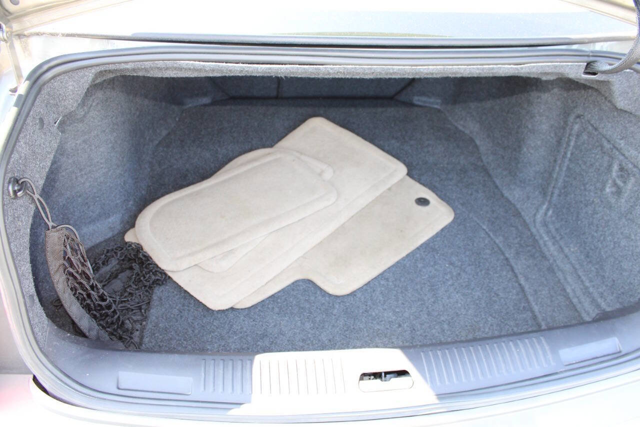 Used 2010 Cadillac CTS Premium image 24