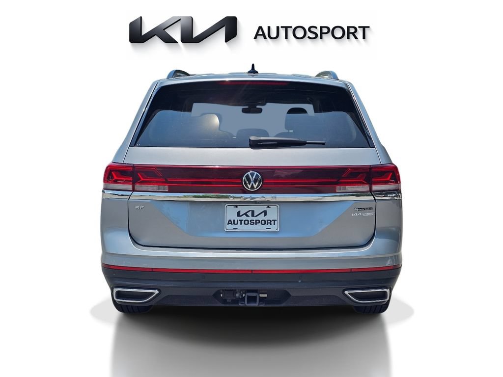 Used 2024 Volkswagen Atlas SE AWD/4WD image 10