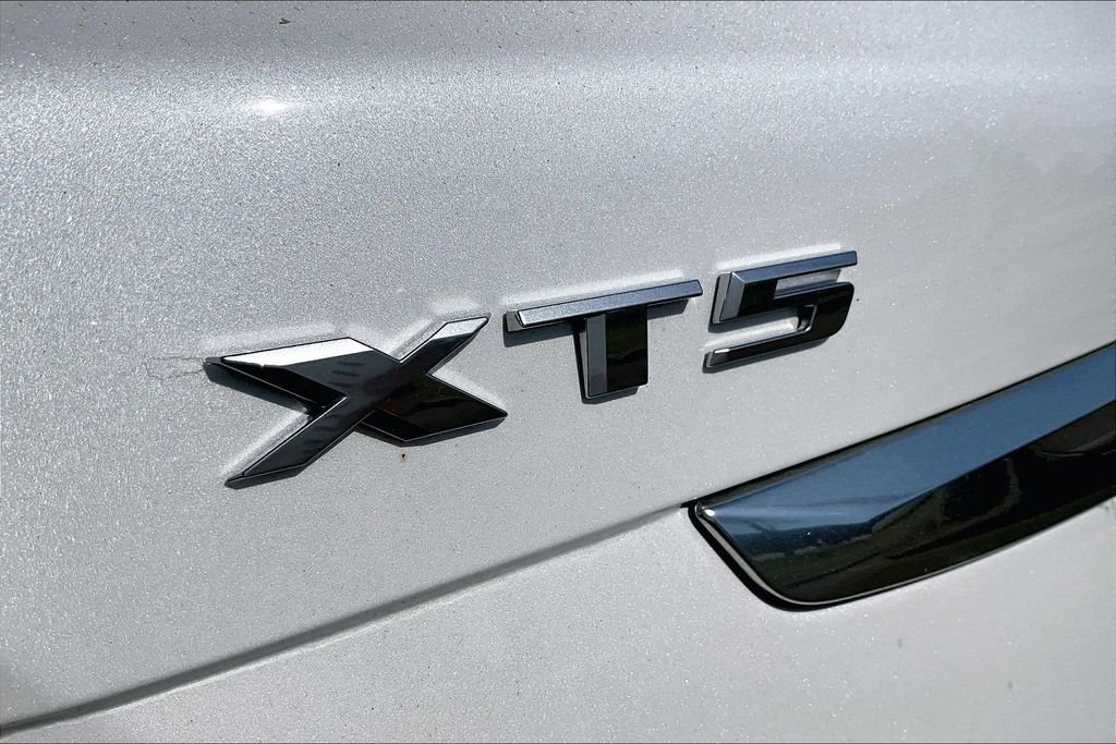 Used 2024 Cadillac XT5 Premium Luxury image 33