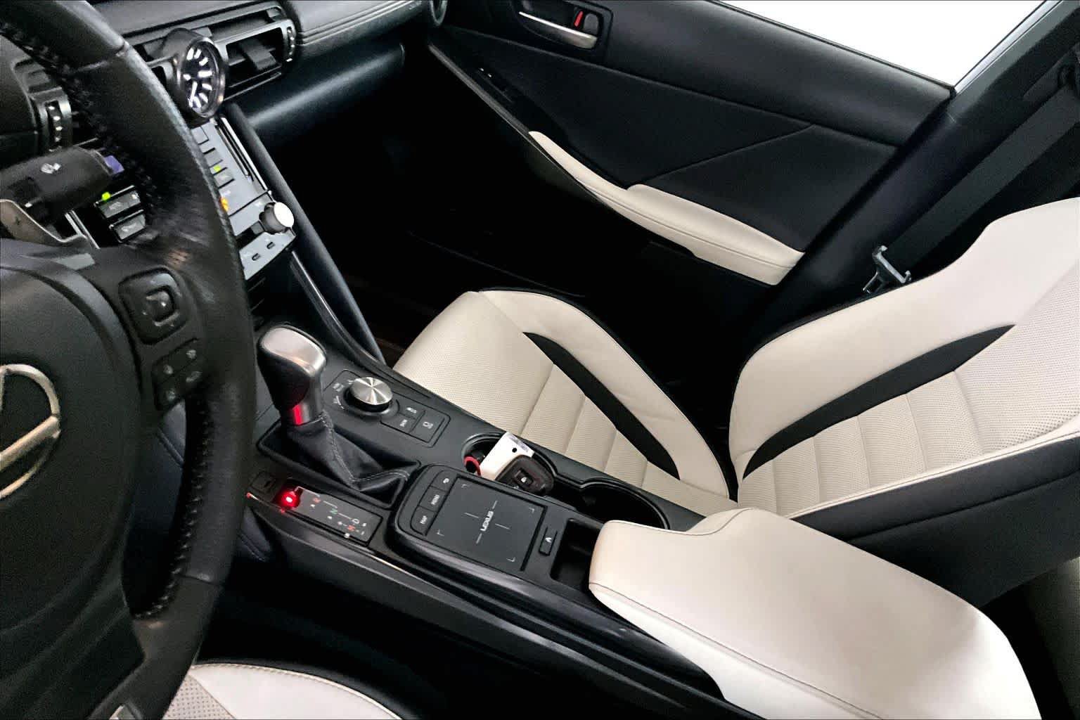 Used 2025 Lexus IS 350 F Sport AWD/4WD image 17