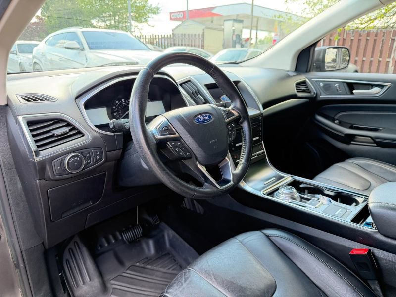 Used 2019 Ford Edge Titanium AWD/4WD image 8