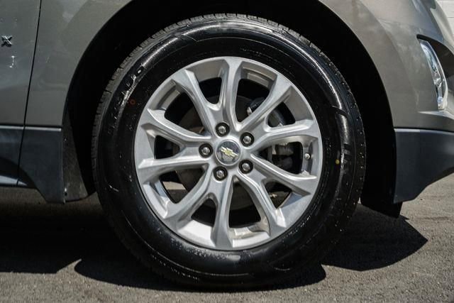 Used 2018 Chevrolet Equinox LT w/ Sun & Infotainment Package image 18