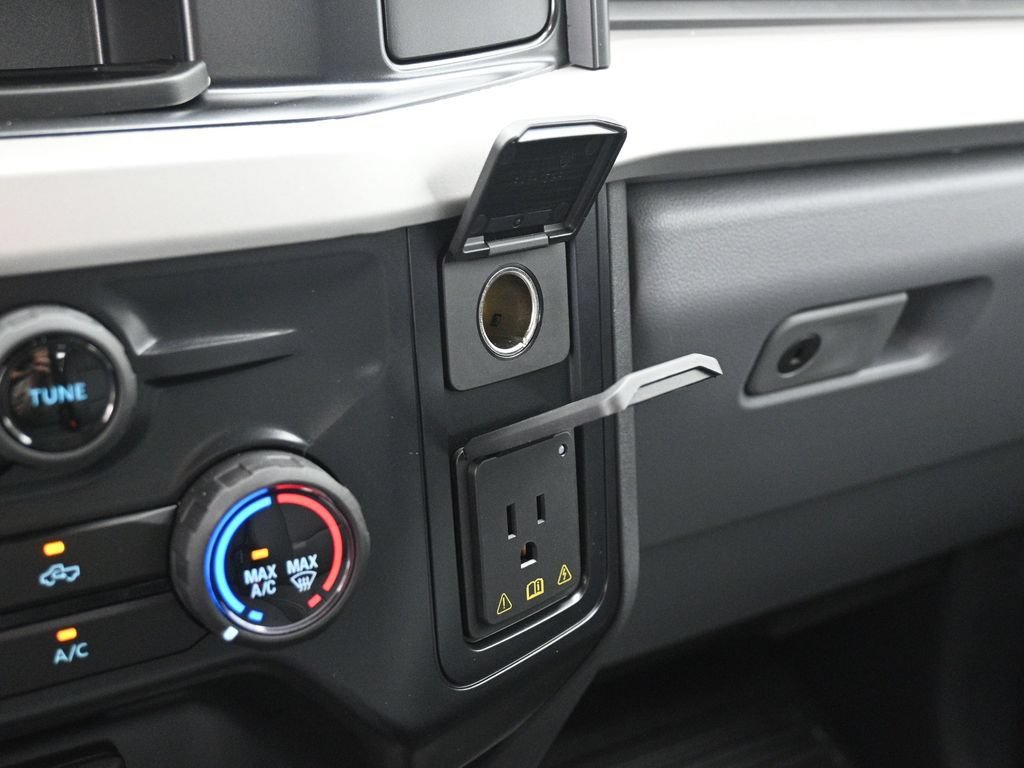 New 2026 Ford F350 XL w/ FX4 Off-Road Package AWD/4WD image 12