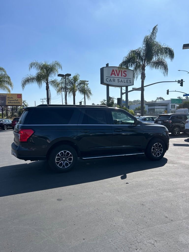 Used 2023 Ford Expedition Max XLT RWD image 4