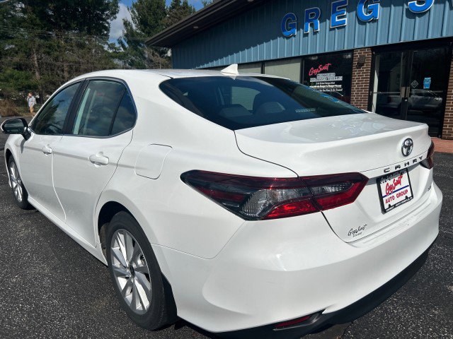 Used 2024 Toyota Camry LE w/ Convenience Package FWD image 8