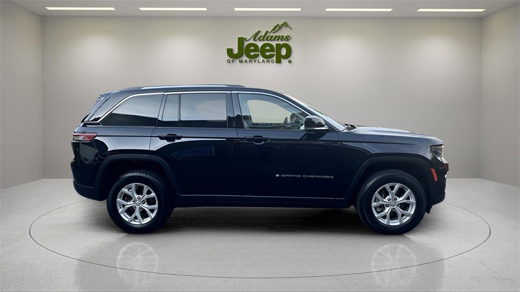 Used 2023 Jeep Grand Cherokee Limited image 4