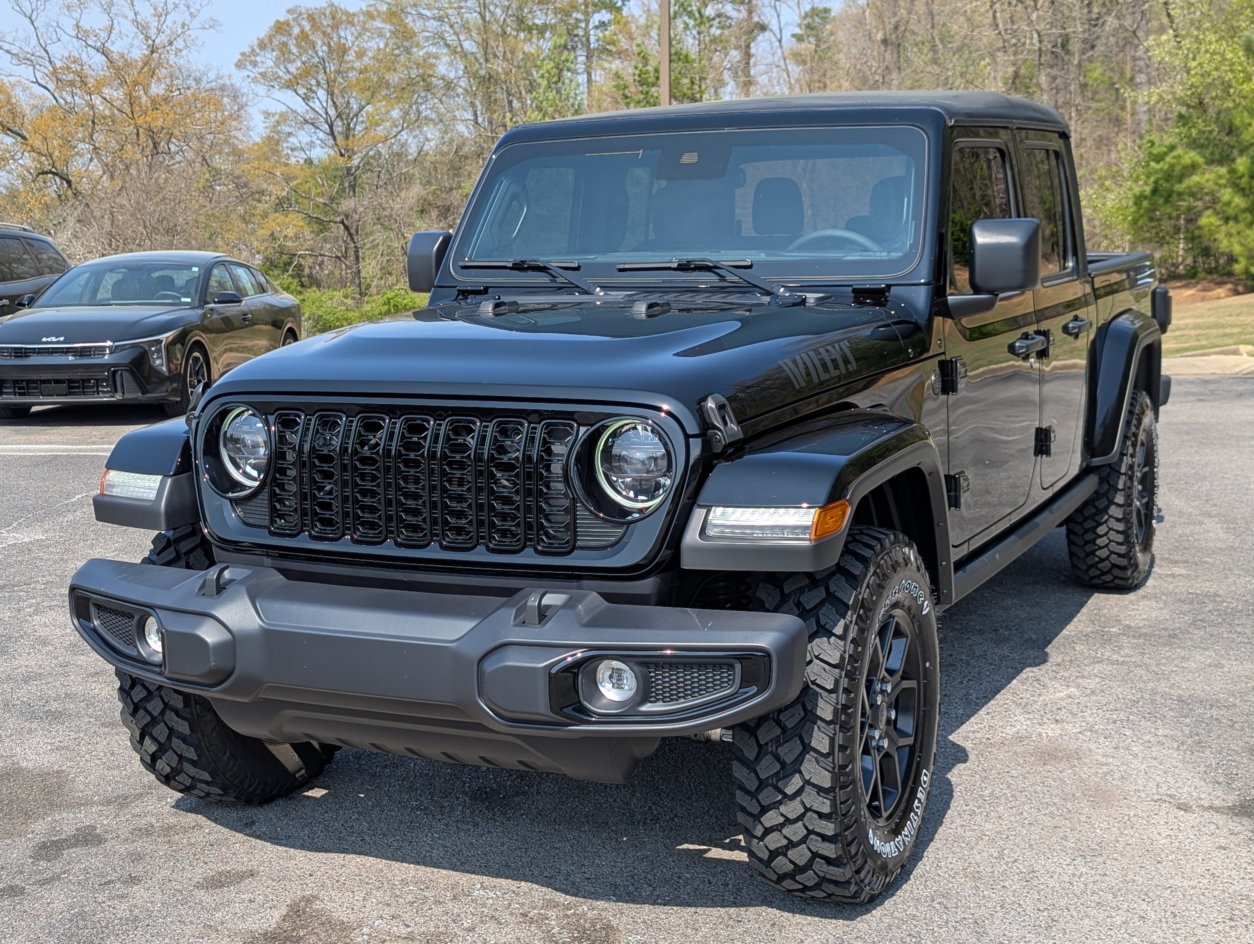 Used 2025 Jeep Gladiator Sport AWD/4WD image 5
