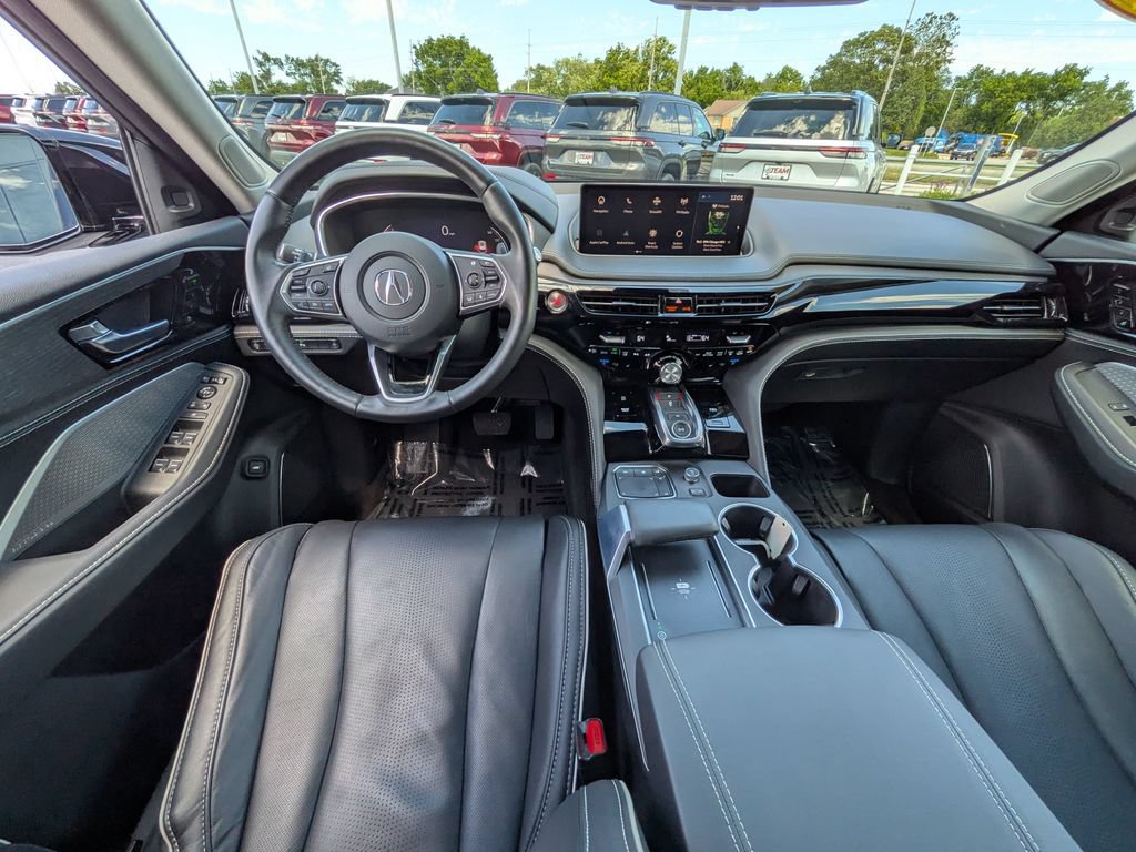 Used 2024 Acura MDX SH-AWD w/ Advance Package image 12