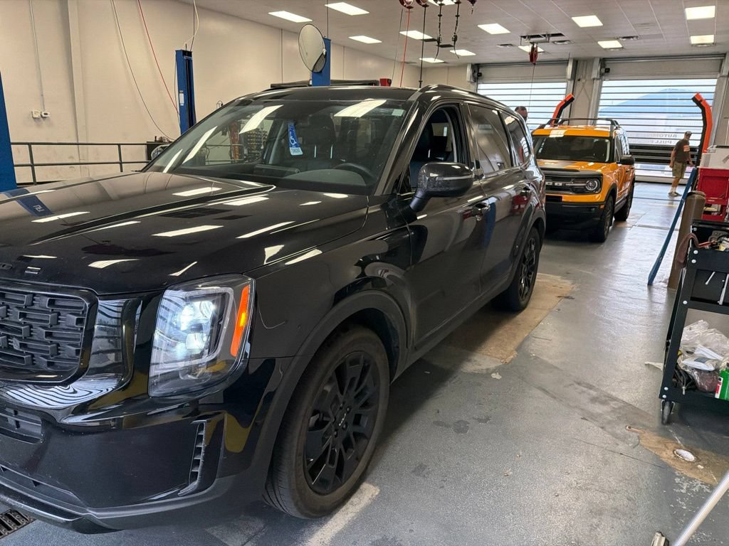 Used 2022 Kia Telluride EX w/ EX Premium Package AWD/4WD image 4