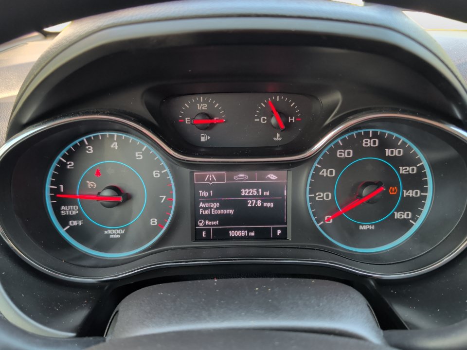 Used 2018 Chevrolet Cruze LT FWD image 11