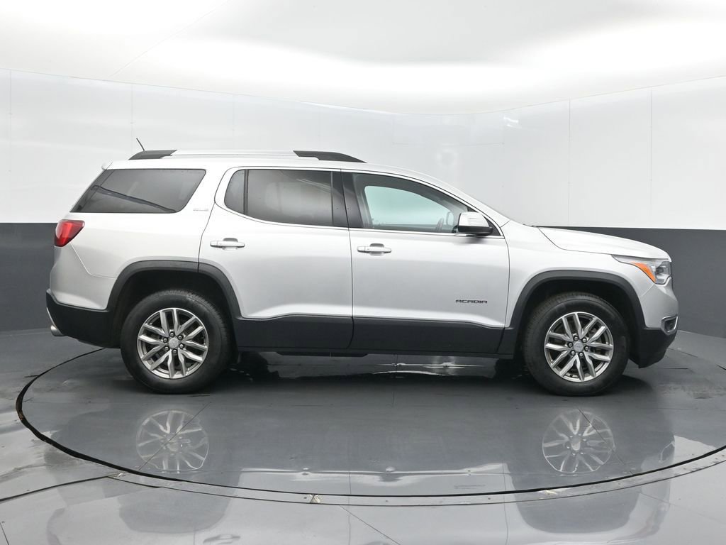 Used 2017 GMC Acadia SLE image 25